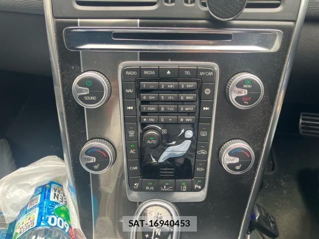 Volvo XC60 2015-11 8353784-21