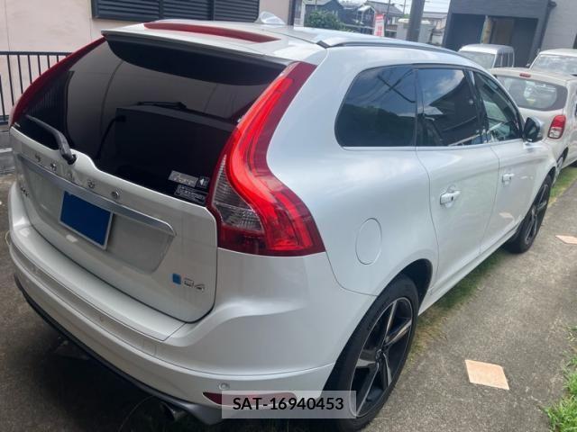 Volvo XC60 2015-11 8353784-2