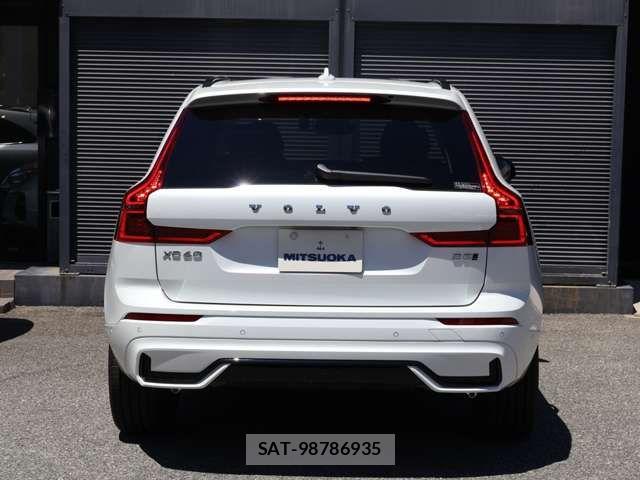 Volvo XC60 2025-12 8353781-7