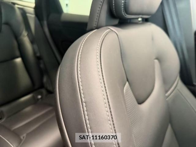 Volvo XC60 2025-12 8369641-5