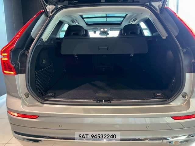 Volvo XC60 2024-11 8369642-9