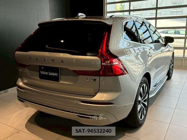 Volvo XC60 2024-11 8369642-5
