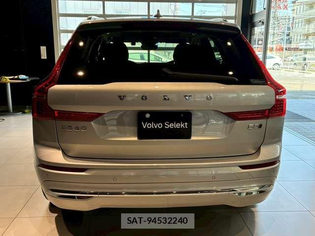 Volvo XC60 2024-11 8369642-7