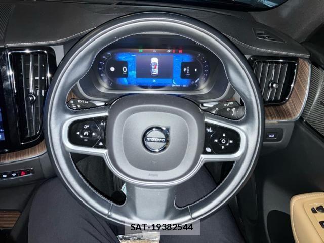 Volvo XC60 2021-11 8369644-16