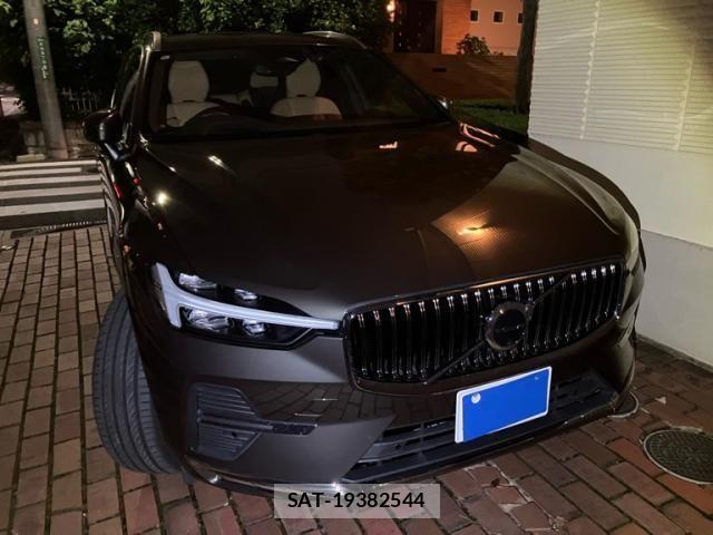 Volvo XC60 2021-11 8369644-1
