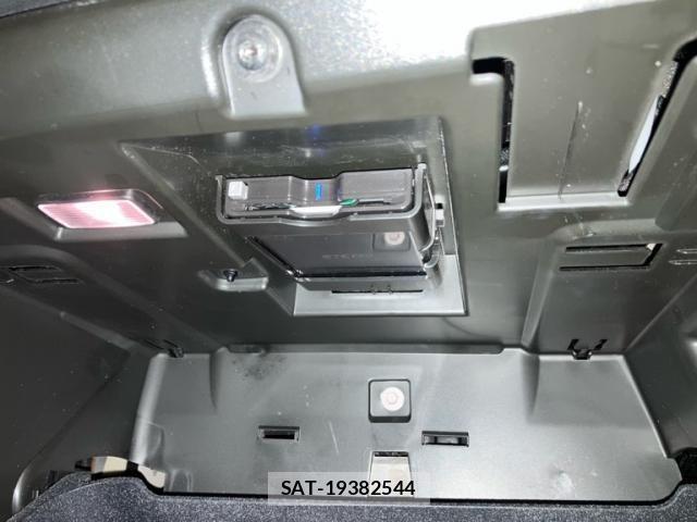 Volvo XC60 2021-11 8369644-25