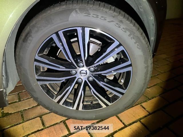 Volvo XC60 2021-11 8369644-6