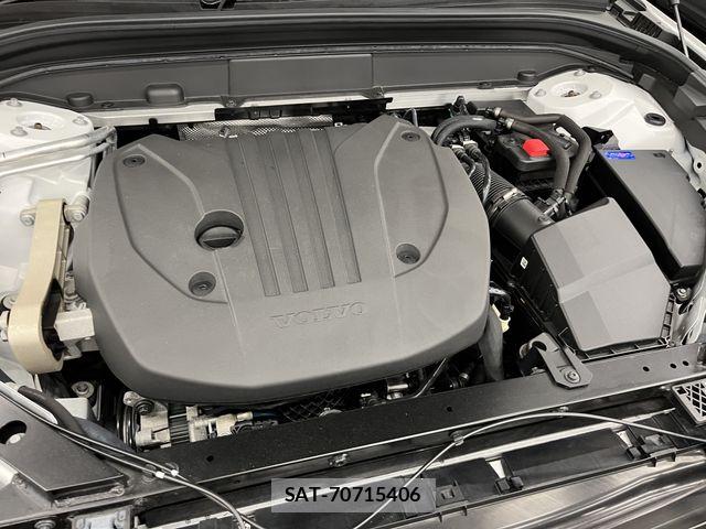 Volvo XC60 2022-01 8415734-11