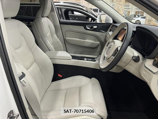 Volvo XC60 2022-01 8415734-3