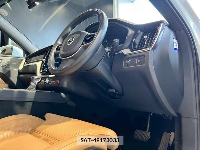 Volvo XC60 2019-12 8415739-14
