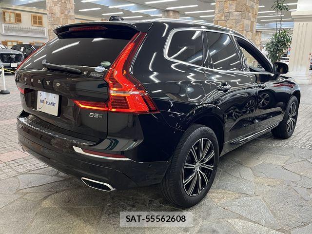 Volvo XC60 2021-03 8415735-10