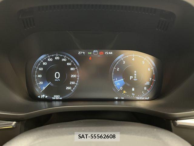 Volvo XC60 2021-03 8415735-13