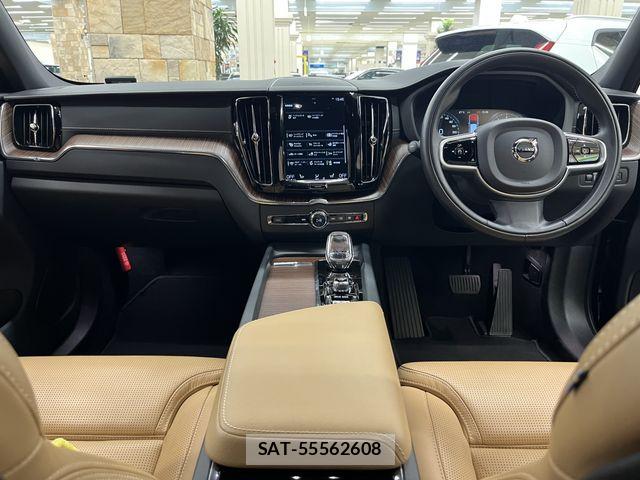 Volvo XC60 2021-03 8415735-1