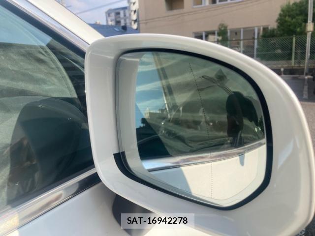 Volvo XC60 2019-03 8415742-13
