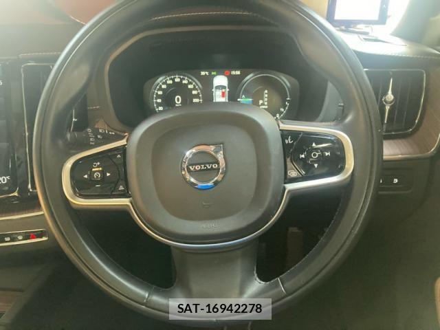 Volvo XC60 2019-03 8415742-15