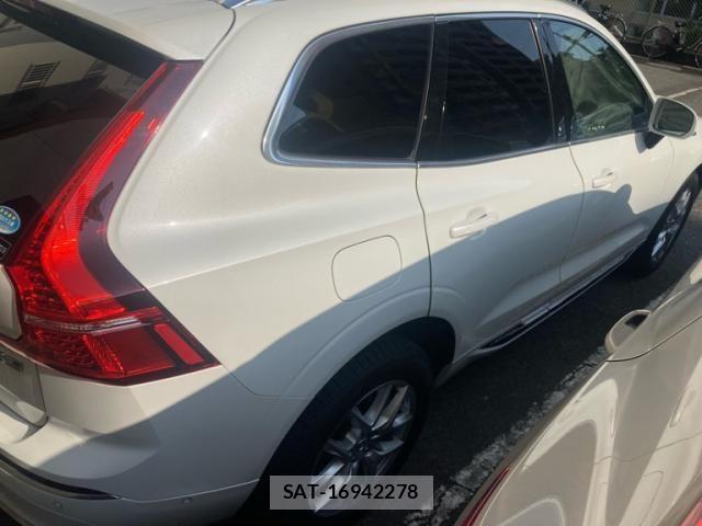 Volvo XC60 2019-03 8415742-3