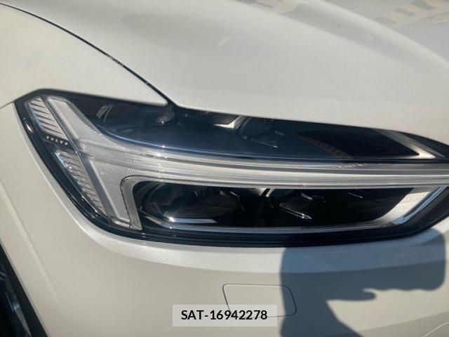 Volvo XC60 2019-03 8415742-4