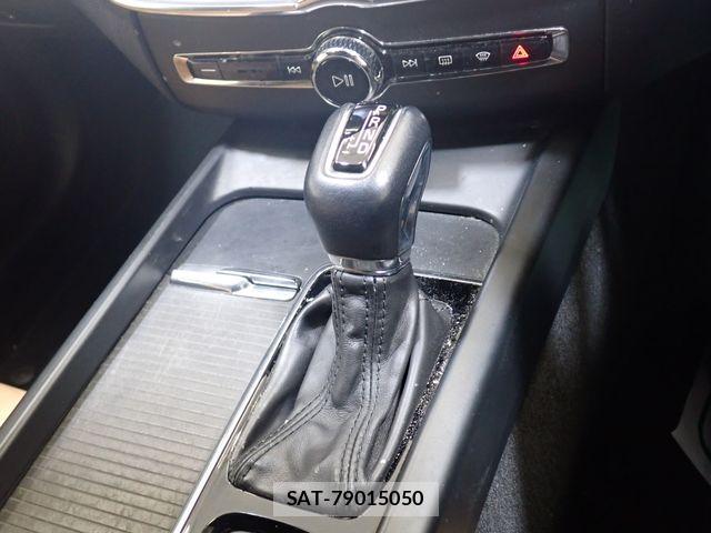 Volvo XC60 2020-07 8528089-14