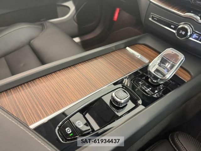 Volvo XC60 2024-07 8564014-11