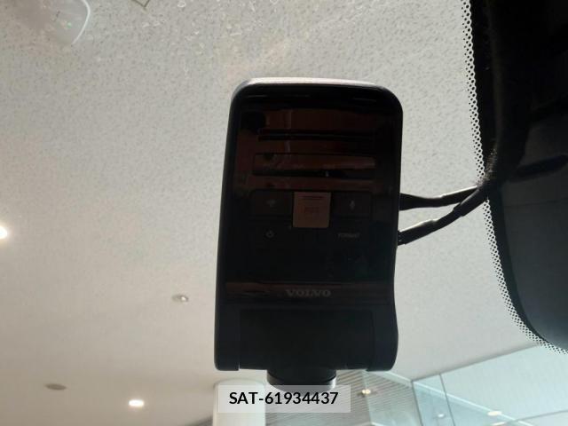 Volvo XC60 2024-07 8564014-16
