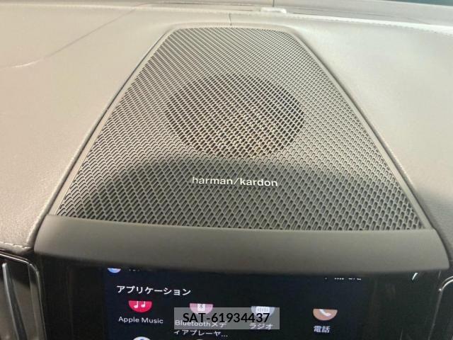 Volvo XC60 2024-07 8564014-17