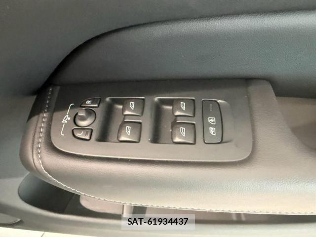 Volvo XC60 2024-07 8564014-27