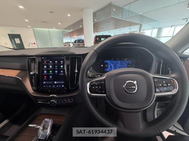 Volvo XC60 2024-07 8564014-5