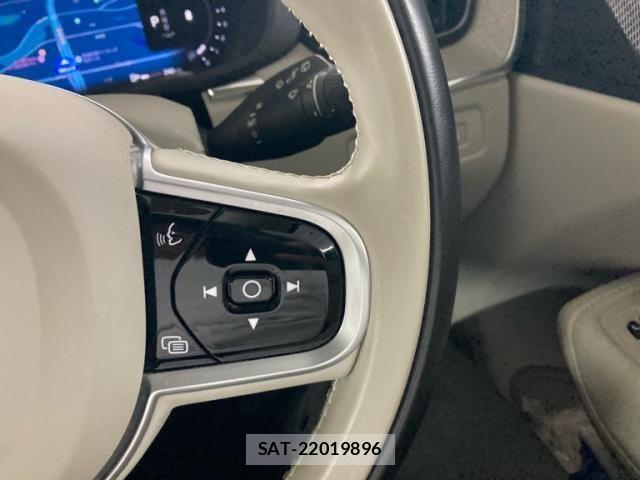 Volvo XC60 2022-08 8564013-13