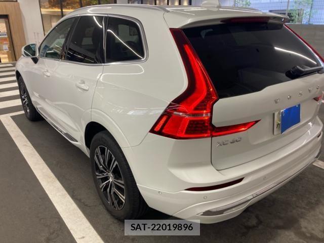 Volvo XC60 2022-08 8564013-2