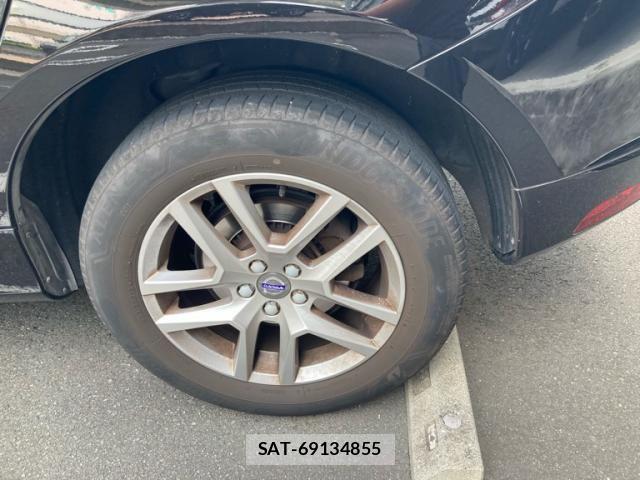 Volvo XC60 2017-10 8564015-21