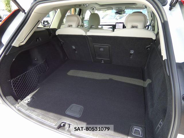 Volvo XC60 2025-06 8564012-25