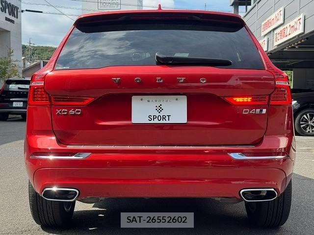 Volvo XC60 2018-12 8629610-15