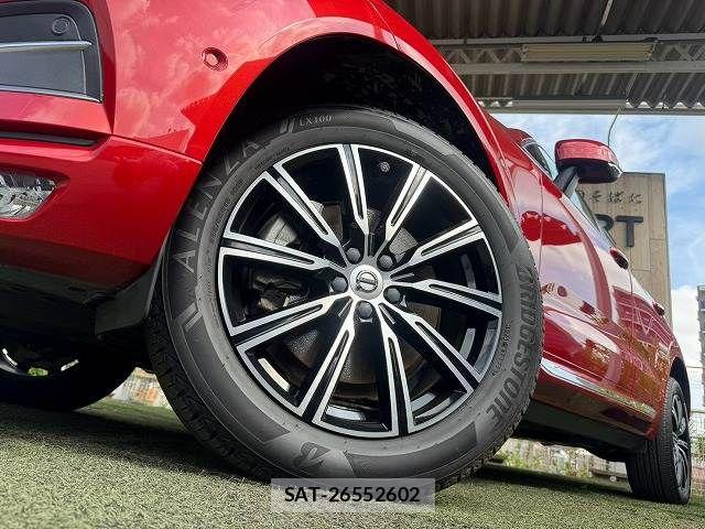 Volvo XC60 2018-12 8629610-18