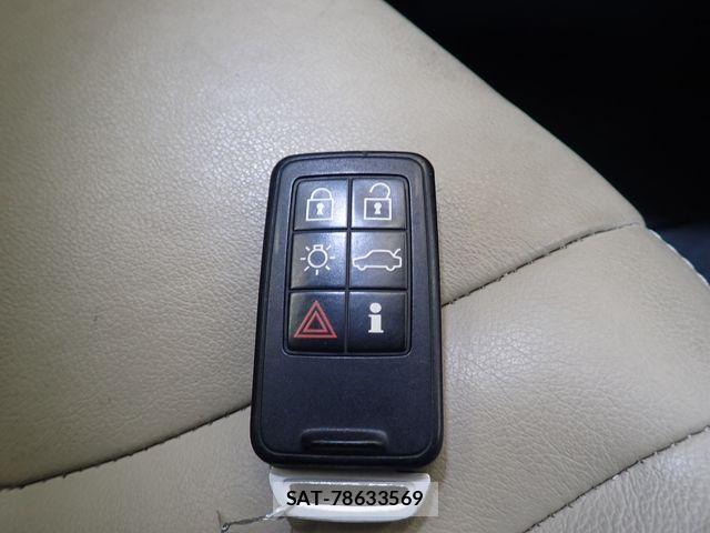 Volvo XC60 2014-09 8629603-27