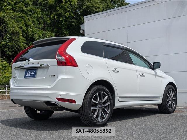 Volvo XC60 2017-07 8629611-4