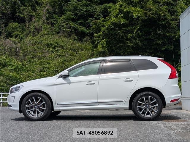 Volvo XC60 2017-07 8629611-7