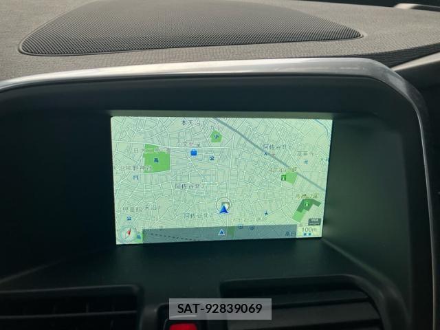 Volvo XC60 2016-08 8629612-23