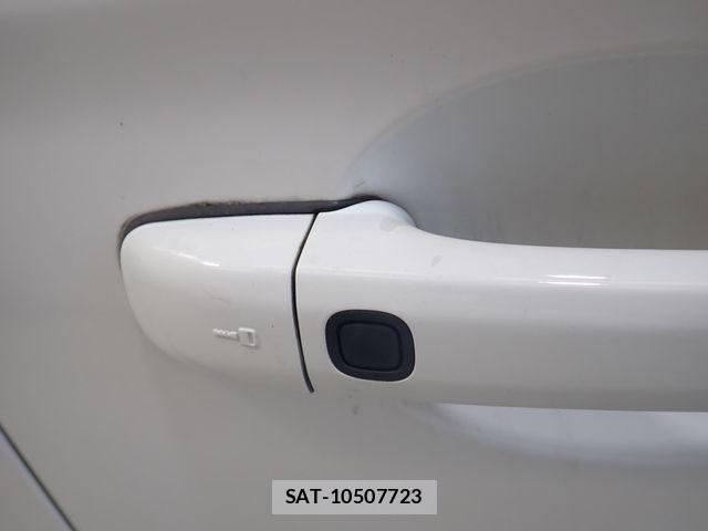 Volvo XC60 2017-10 8629604-11