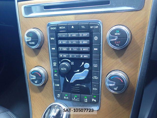 Volvo XC60 2017-10 8629604-14