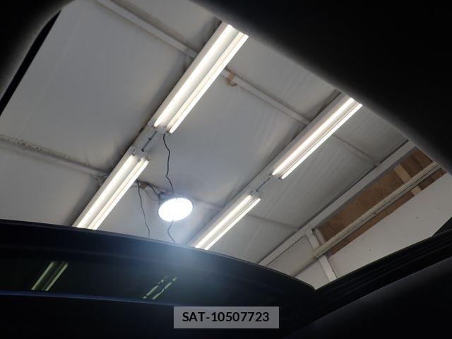 Volvo XC60 2017-10 8629604-19