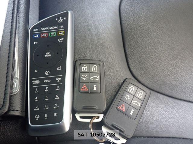 Volvo XC60 2017-10 8629604-29