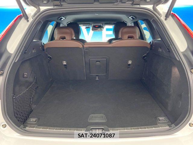 Volvo XC60 2021-08 8662255-13