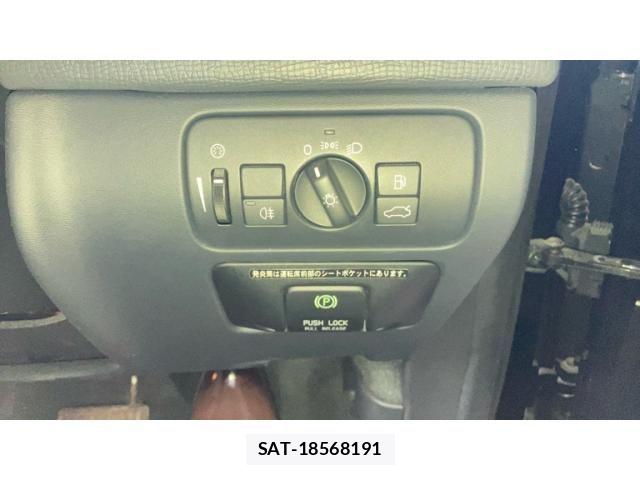 Volvo XC60 2011-09 8662257-16