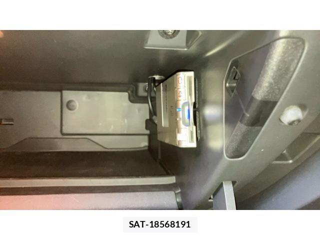 Volvo XC60 2011-09 8662257-19