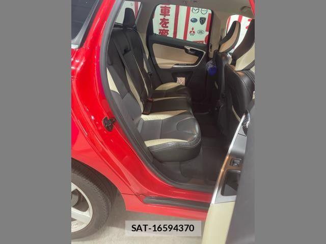 Volvo XC60 2012-11 8662254-4