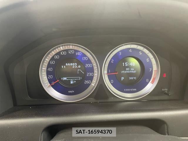 Volvo XC60 2012-11 8662254-8