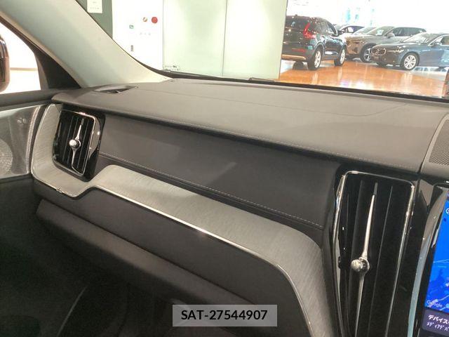 Volvo XC60 2025-02 8662256-13
