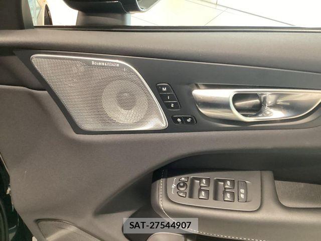 Volvo XC60 2025-02 8662256-19