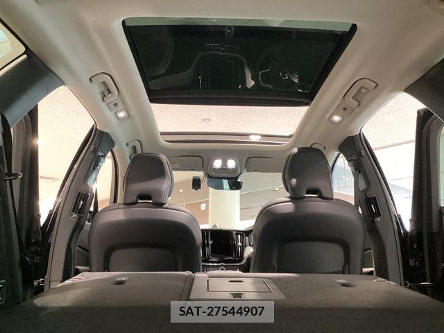 Volvo XC60 2025-02 8662256-25
