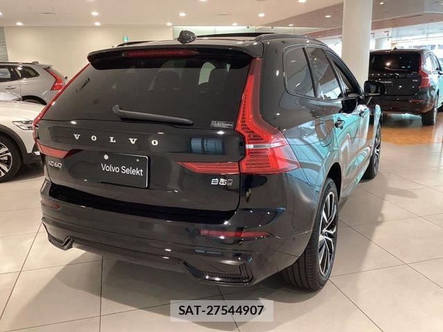 Volvo XC60 2025-02 8662256-2